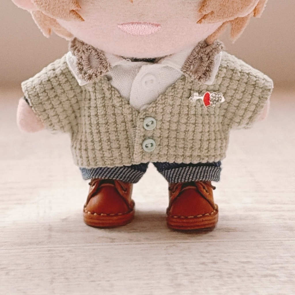 White shirt&fluffy cardigan set