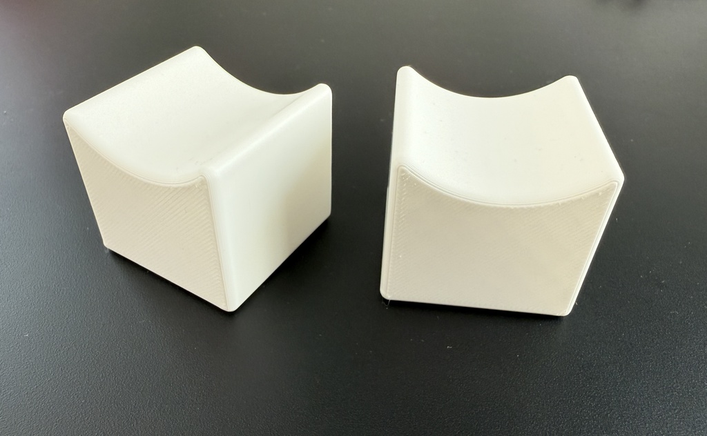 ポスタースタンドS