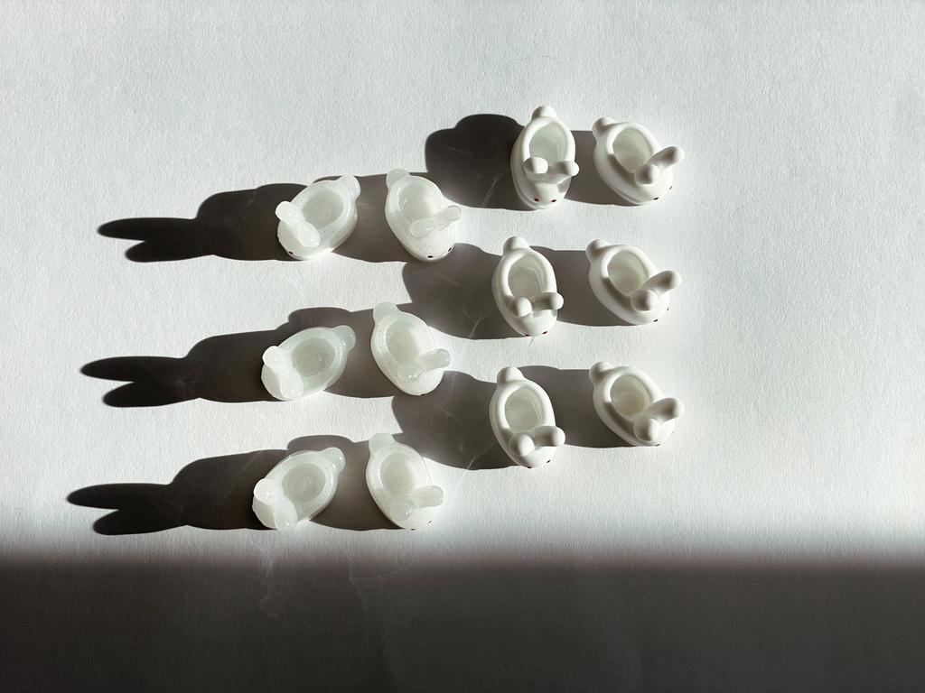 白ウサギシューズ