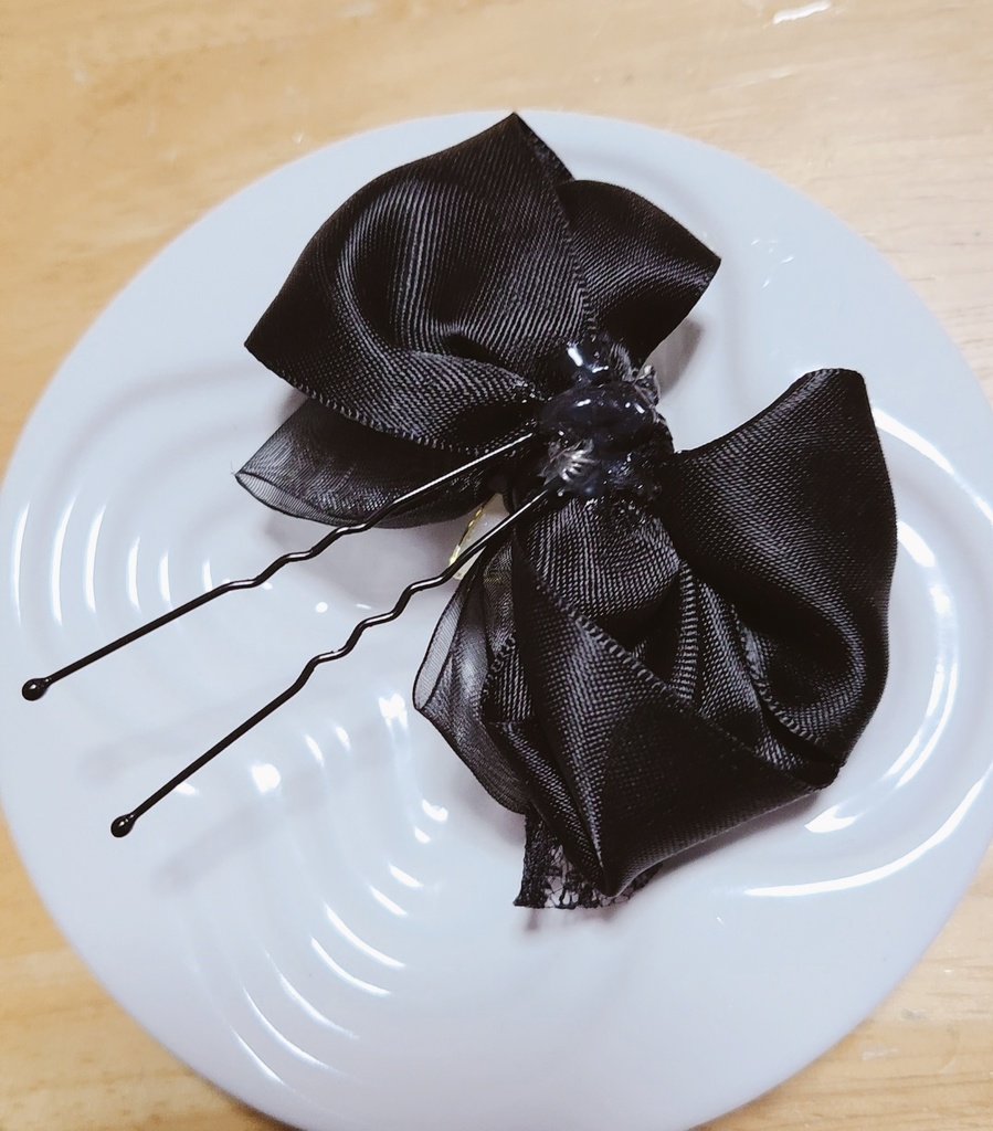 【1点限り】ツイステ*スケアリーモンスターズ ハーツラビュルモチーフリボン