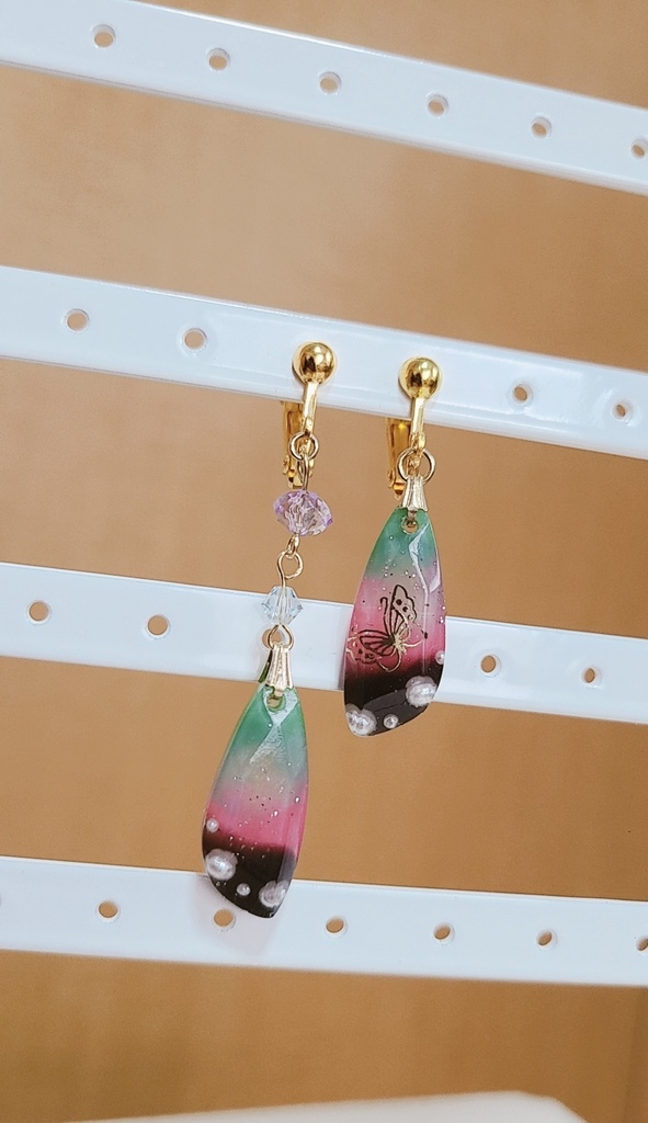 鬼滅の刃*蟲柱🦋胡蝶しのぶイメージイヤリング