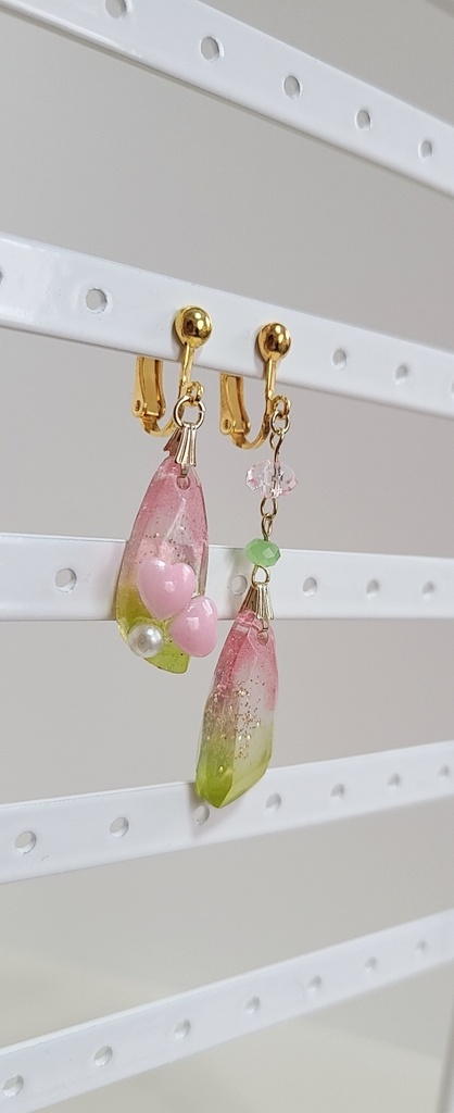 鬼滅の刃*恋柱❣️甘露寺蜜璃イメージイヤリング