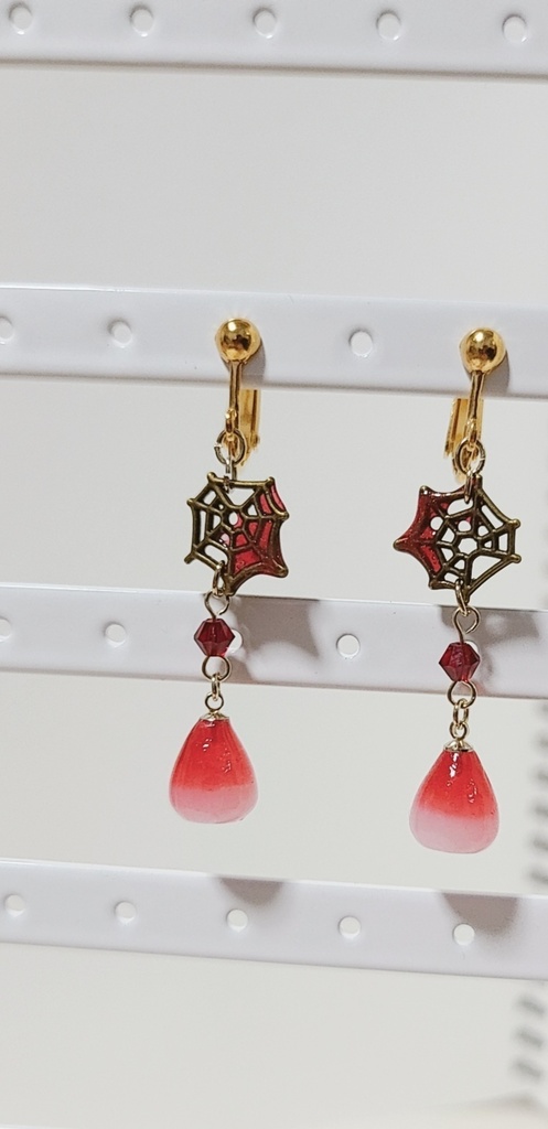 【再販・一部変更】鬼滅の刃*下弦の伍🕸️累イメージイヤリング