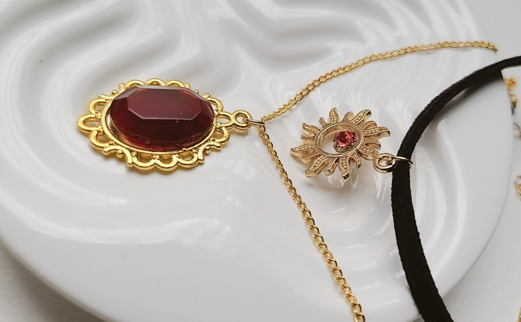 ツイステ*スカラビア魔法石モチーフチョーカー