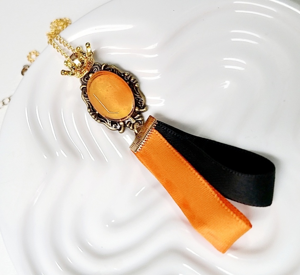 ツイステ*サバナクロー寮マジカルペンイメージネックレス