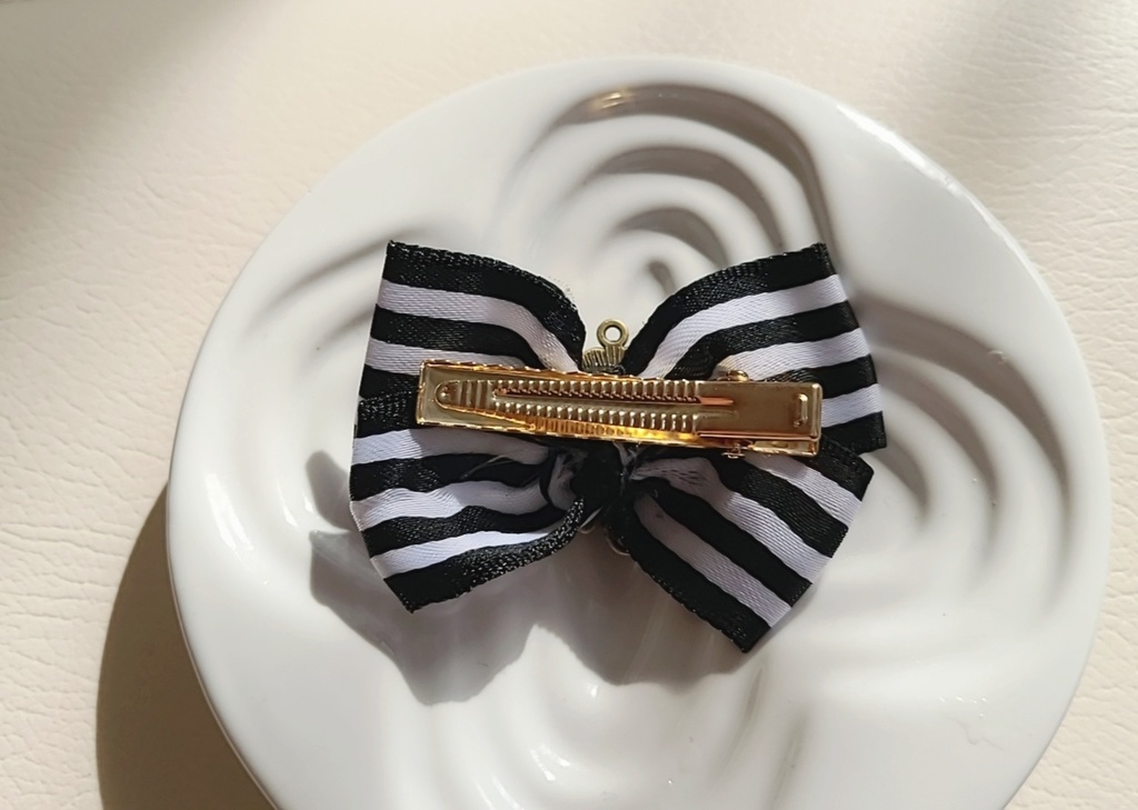 ツイステ*ストライプリボン グリムイメージヘアクリップ