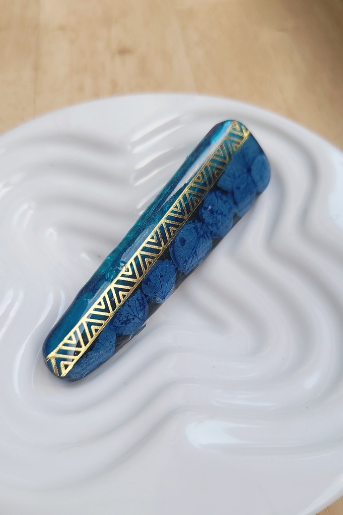 ツイステ*イグニハイド寮イメージヘアクリップ