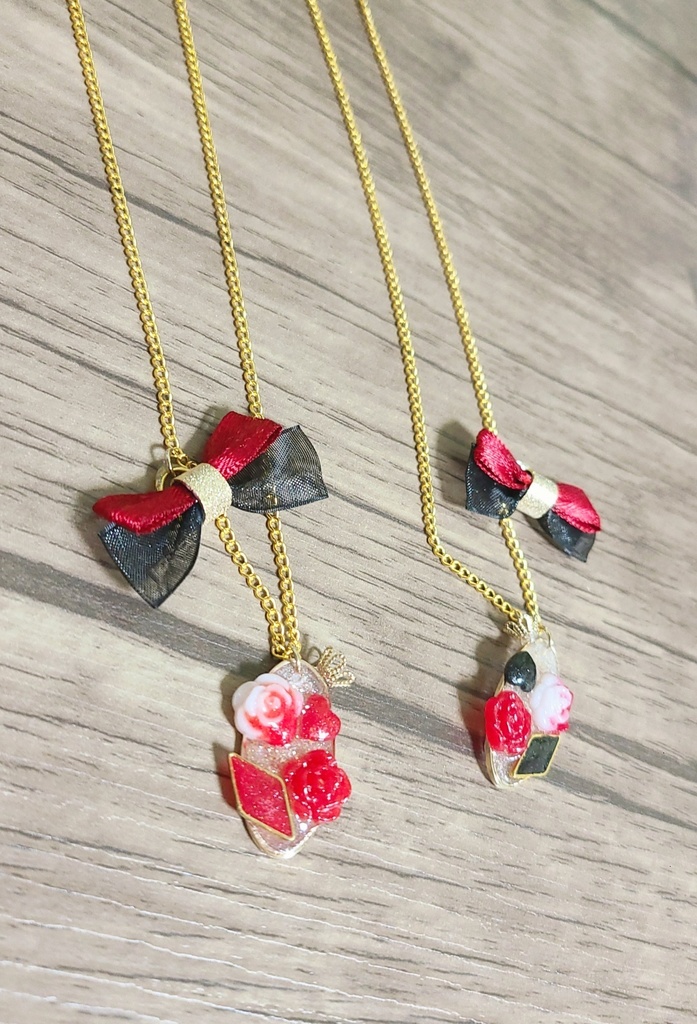 ツイステ*ハーツラビュルイメージネックレス