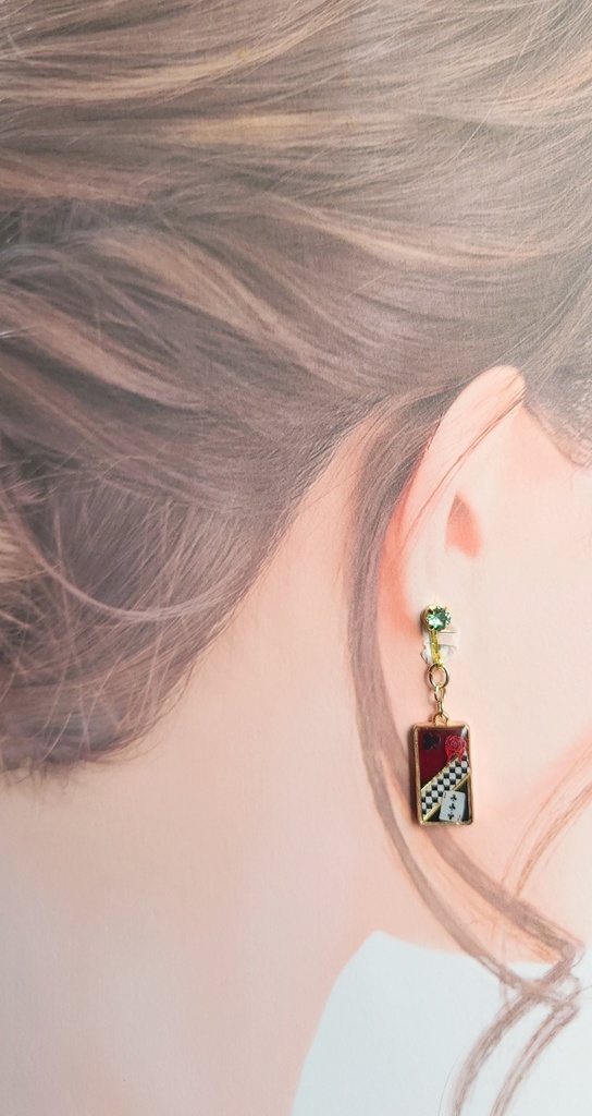 ツイステ*トレイ・クローバー☘️イメージイヤリング