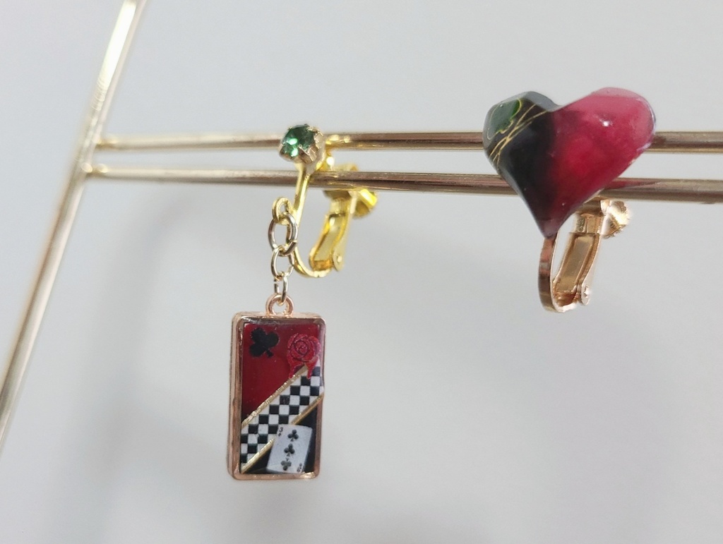 ツイステ*トレイ・クローバー☘️イメージイヤリング