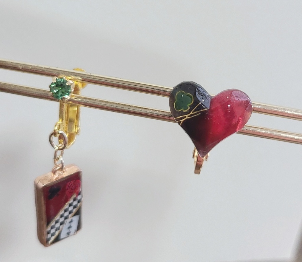 ツイステ*トレイ・クローバー☘️イメージイヤリング