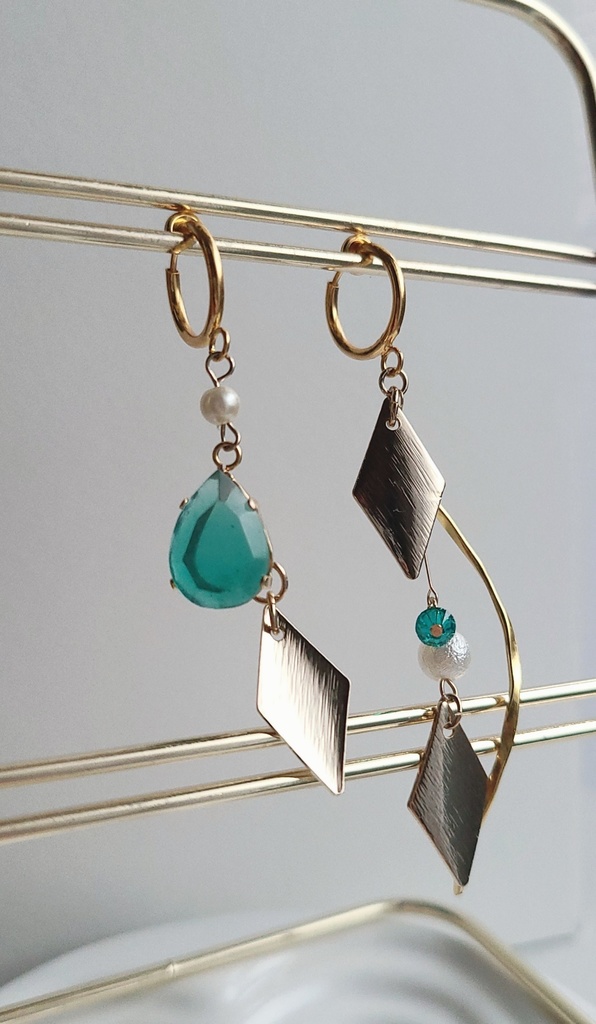 ツイステ*咬魚の人魚 イメージフープイヤリング