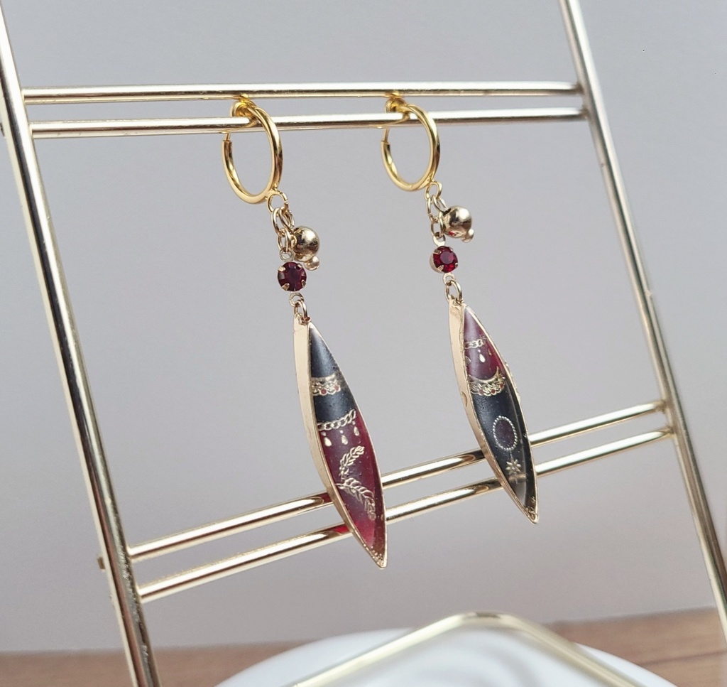 ツイステ*スカラビア イメージフープイヤリング