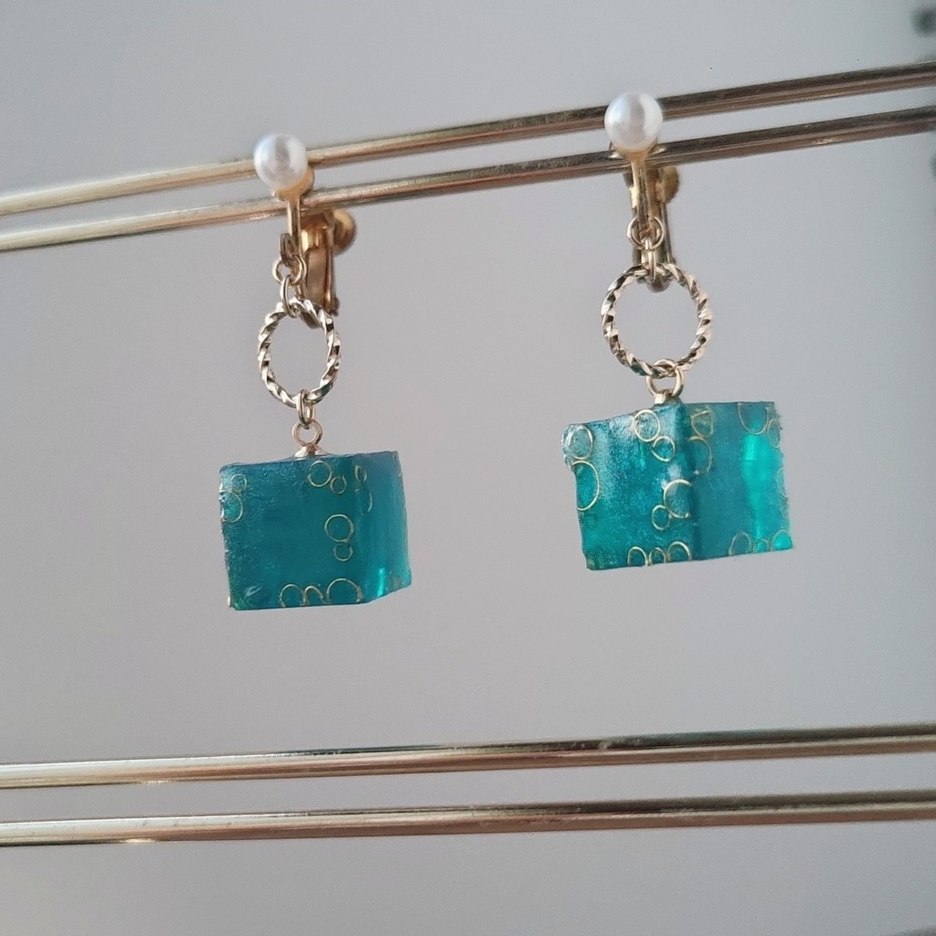 ゼルダの伝説 ブレスオブザワイルド*キューブリモコンバグダン イメージイヤリング