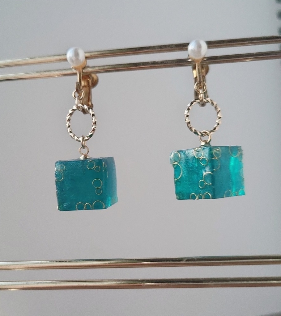 ゼルダの伝説 ブレスオブザワイルド*キューブリモコンバグダン イメージイヤリング