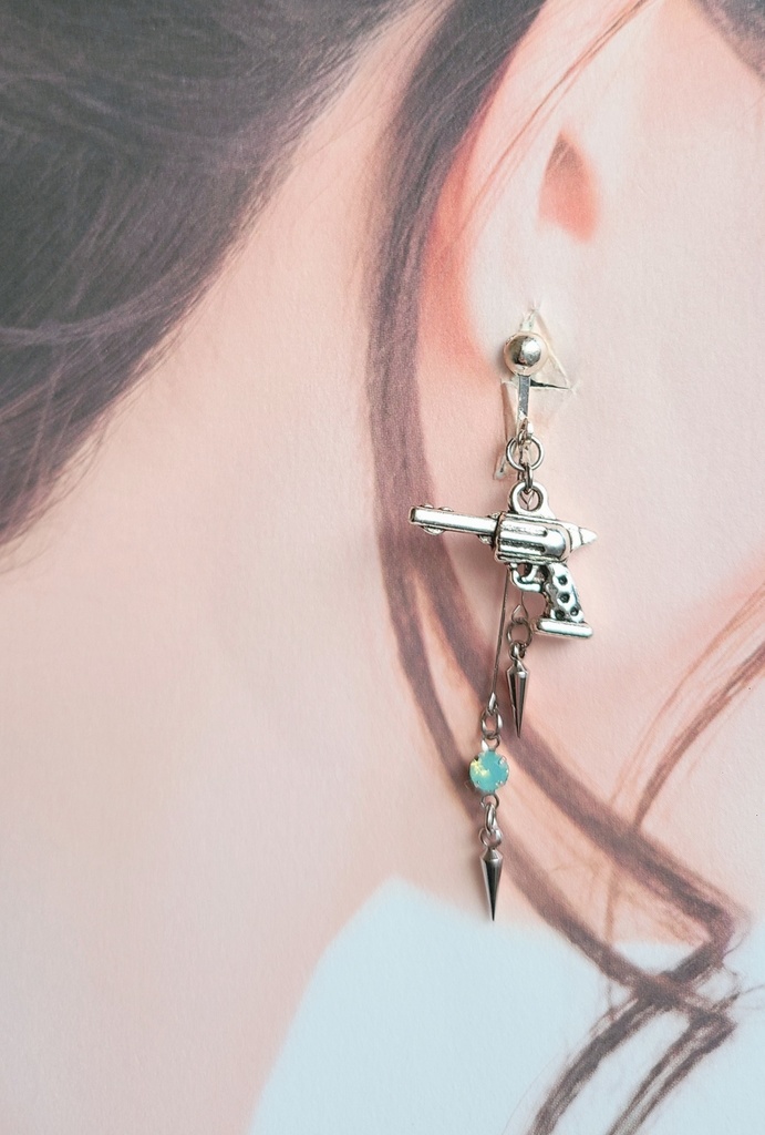 SPY×FAMILY*ロイド《黄昏》イメージイヤリング