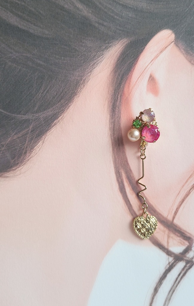 SPY×FAMILY*アーニャ《007》イメージイヤリング