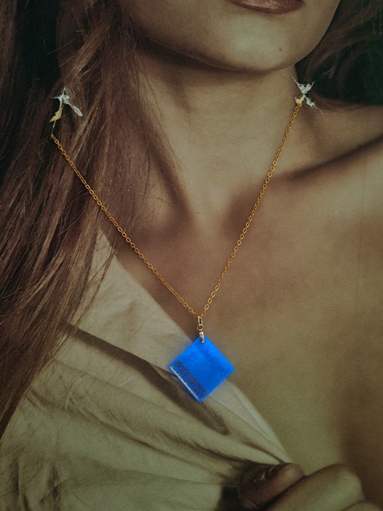 ゼルダの伝説 ブレスオブザワイルド*夜光石のネックレス&トライフォースチョーカー