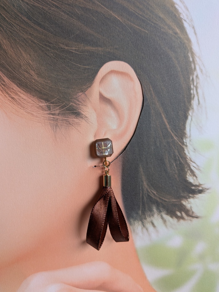 ツイステ✽フロイド ラ・ボンボニエールイメージイヤリング