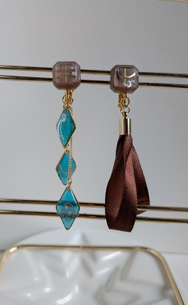 ツイステ✽フロイド ラ・ボンボニエールイメージイヤリング