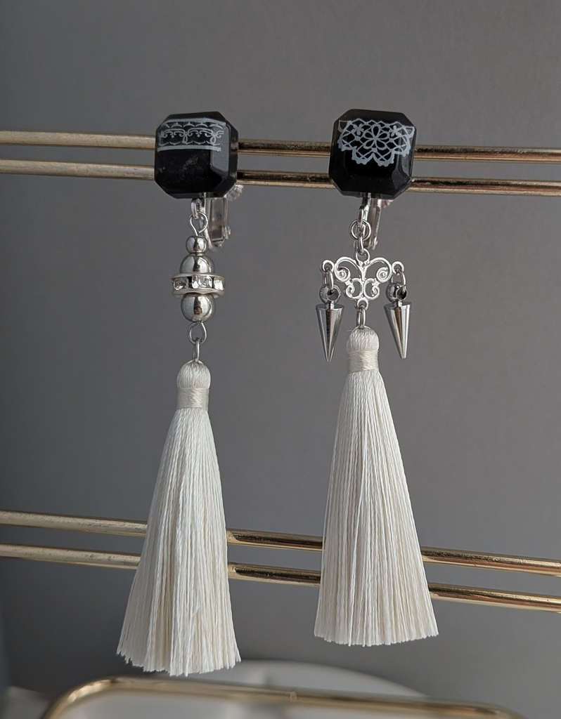 NieR:Automata✽2Bイメージイヤリング