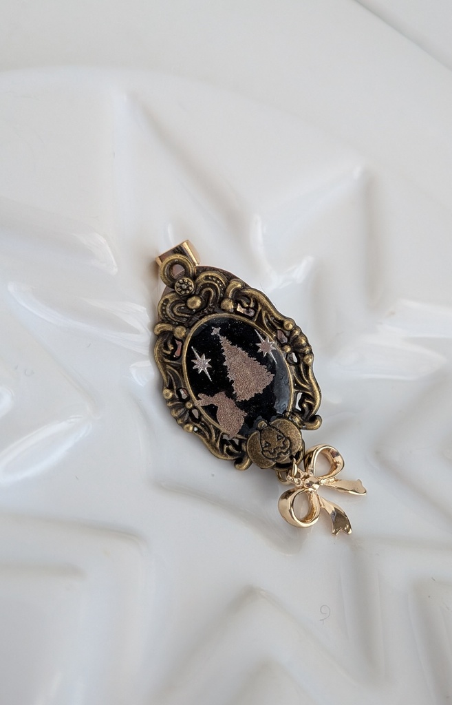 ツイステ✽ナイトメア・ビフォア・クリスマス　イメージブローチ