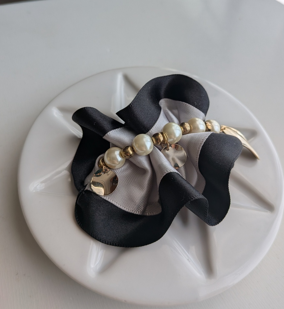 とんがり帽子のアトリエ✽キーフリー イメージバレッタ