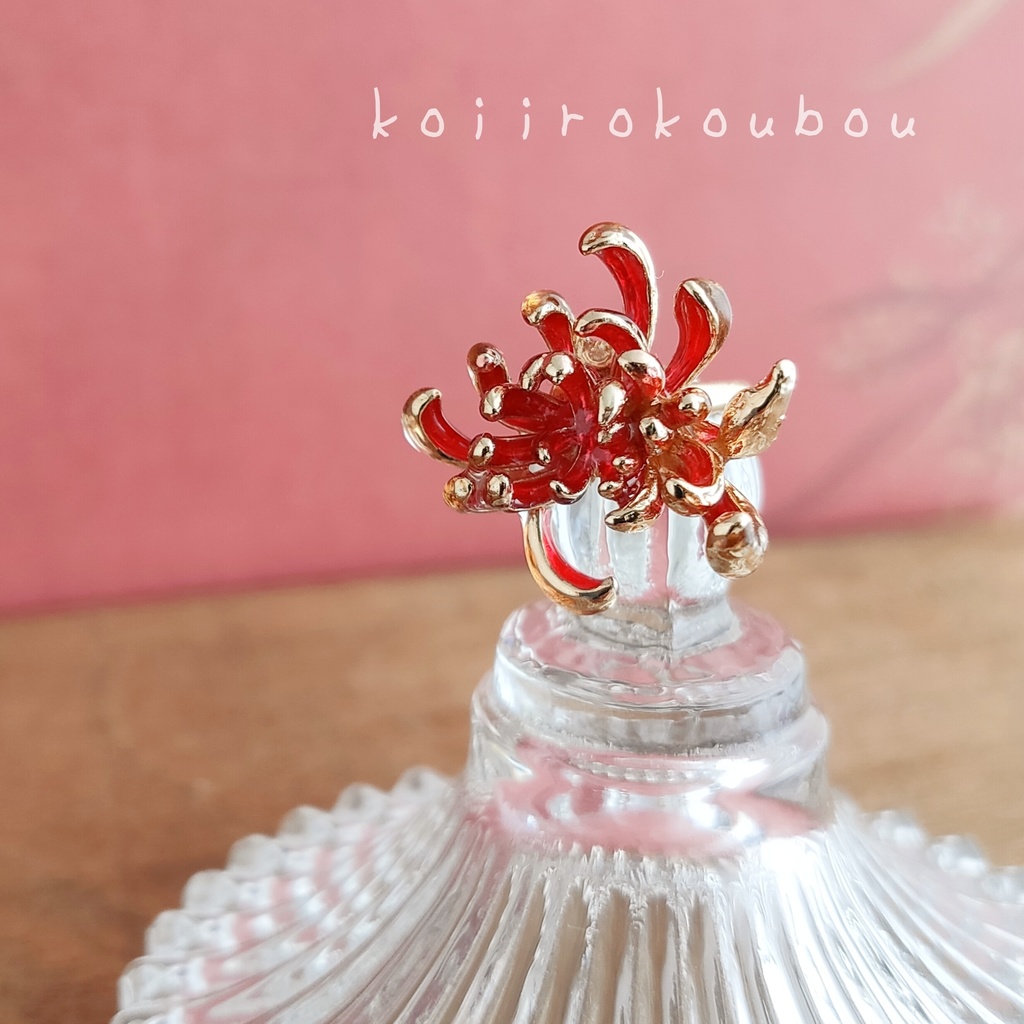 赤い彼岸花のイヤーカフ Ⅰ