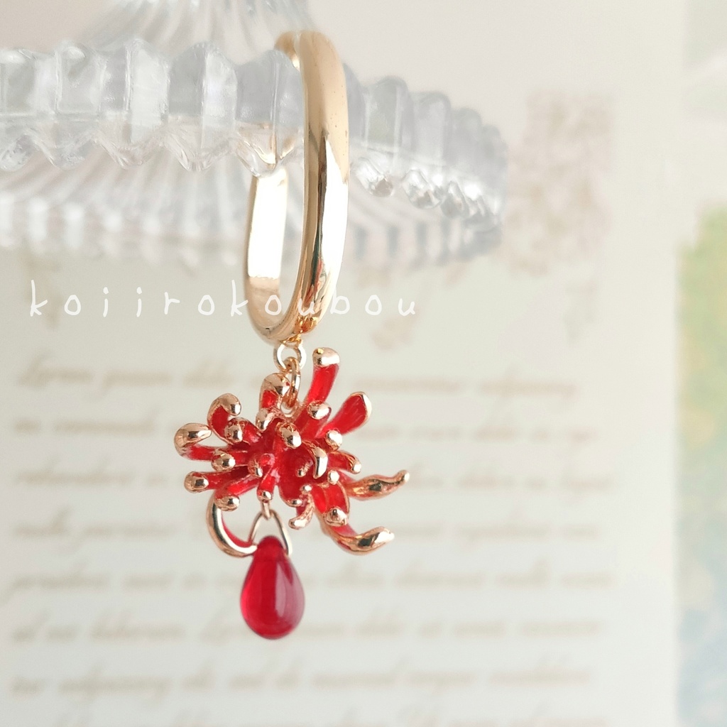 赤い彼岸花のイヤーカフ Ⅱ
