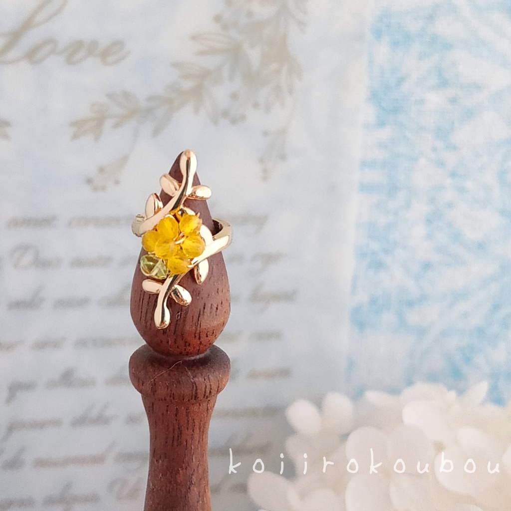 ミモザイヤーカフ