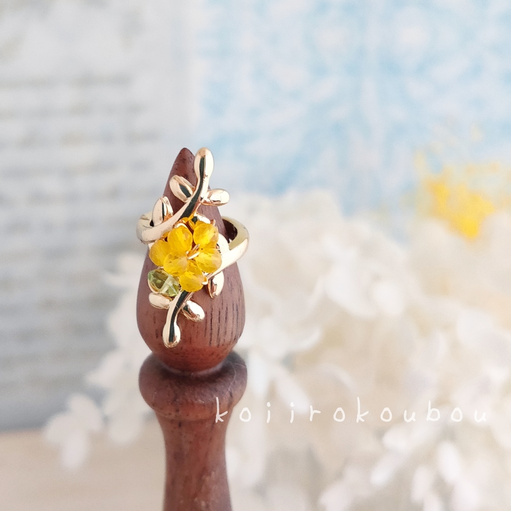 ミモザイヤーカフ