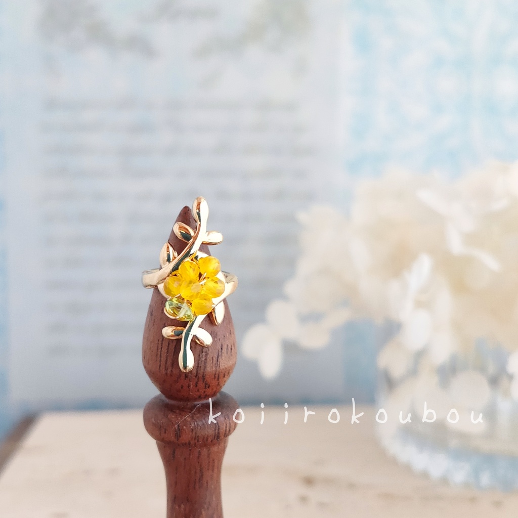 ミモザイヤーカフ