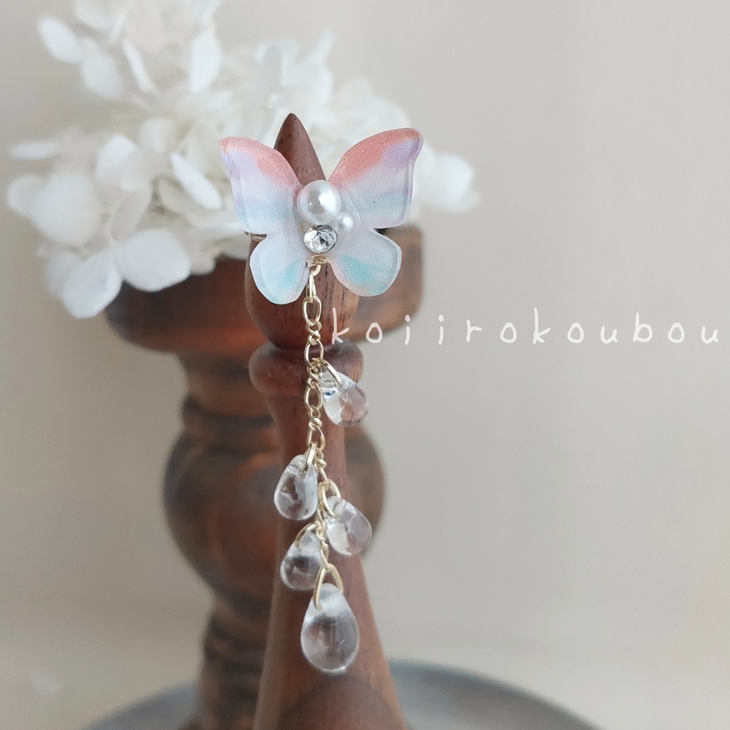 朝ぼらけ 蝶のイヤーカフ