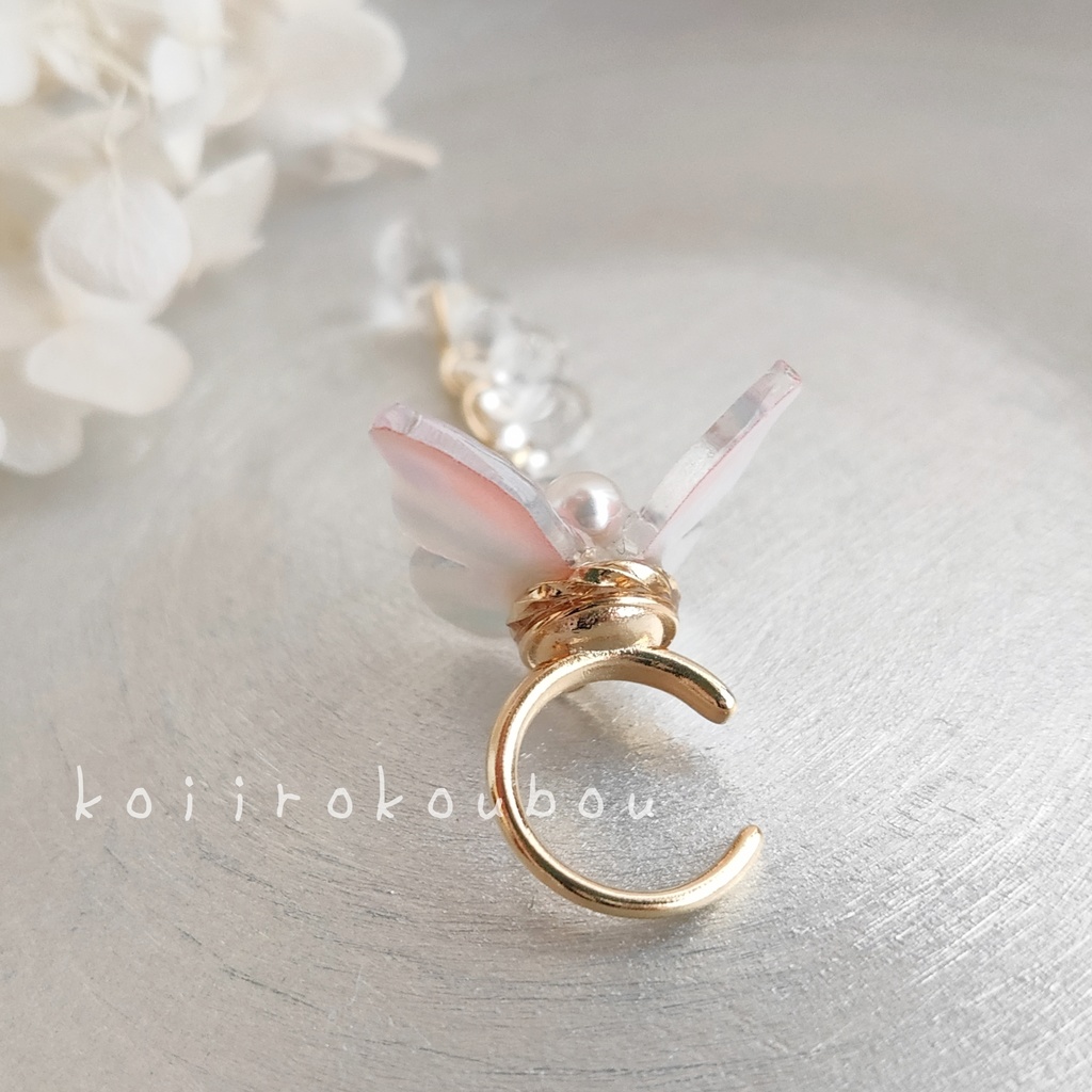 朝ぼらけ 蝶のイヤーカフ