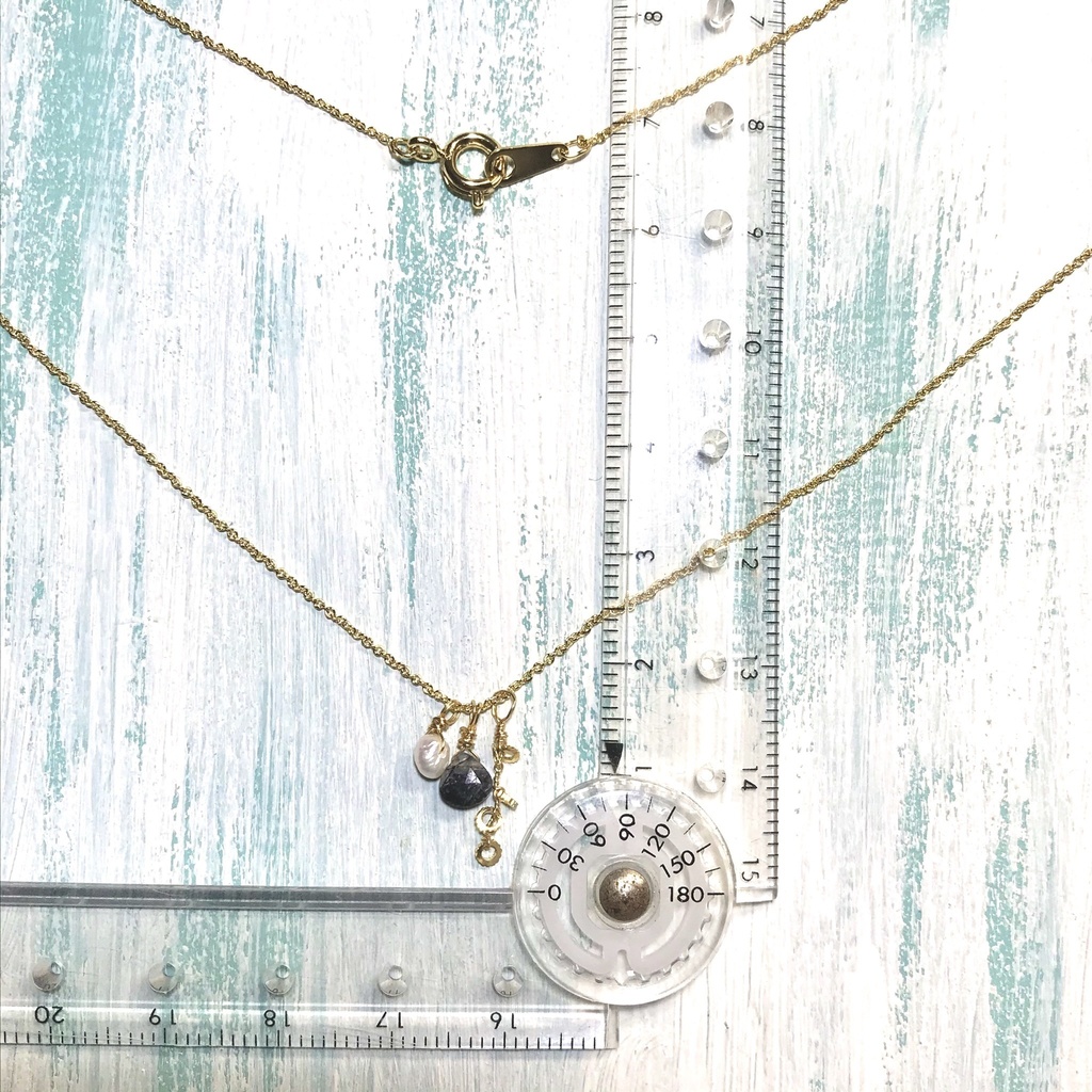 稲荷崎イメージ 天然石とパールのネックレス