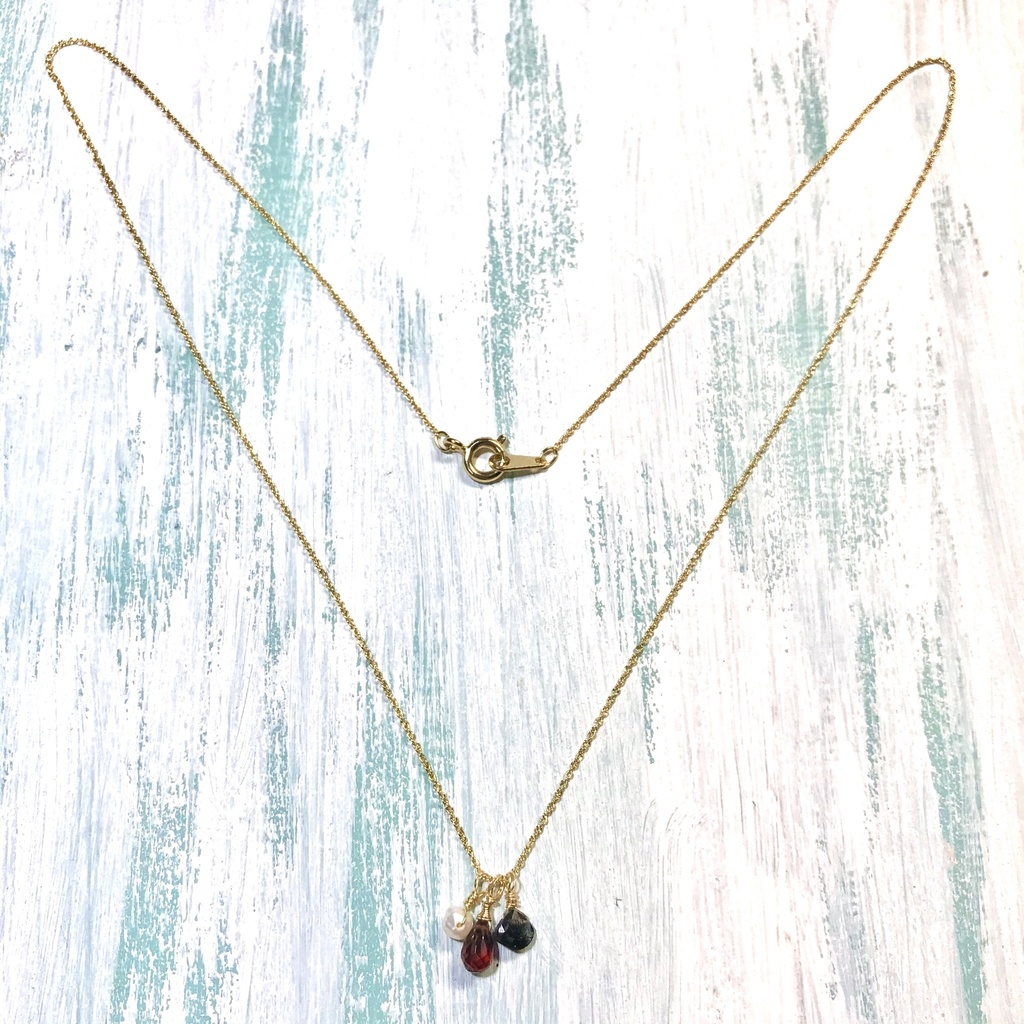 音駒高校イメージカラー 天然石のネックレス