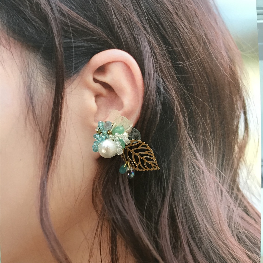 青城イメージ キラキラ ピアスorイヤリング