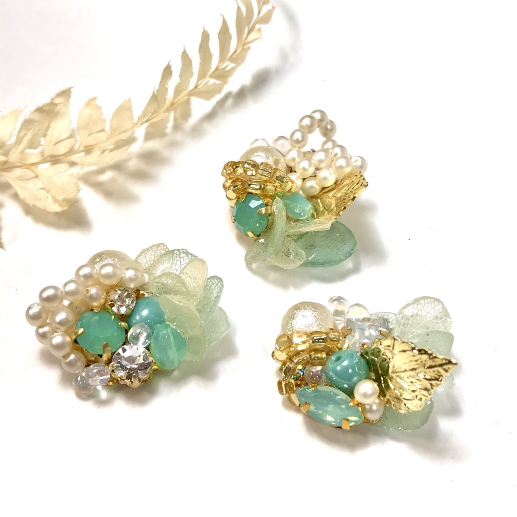 青城イメージ キラキラ ピアスorイヤリング