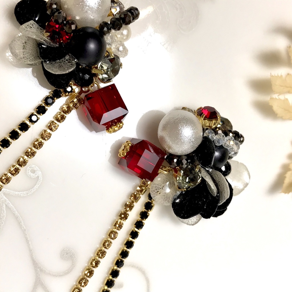 稲荷崎イメージ キラキラ ピアスorイヤリング