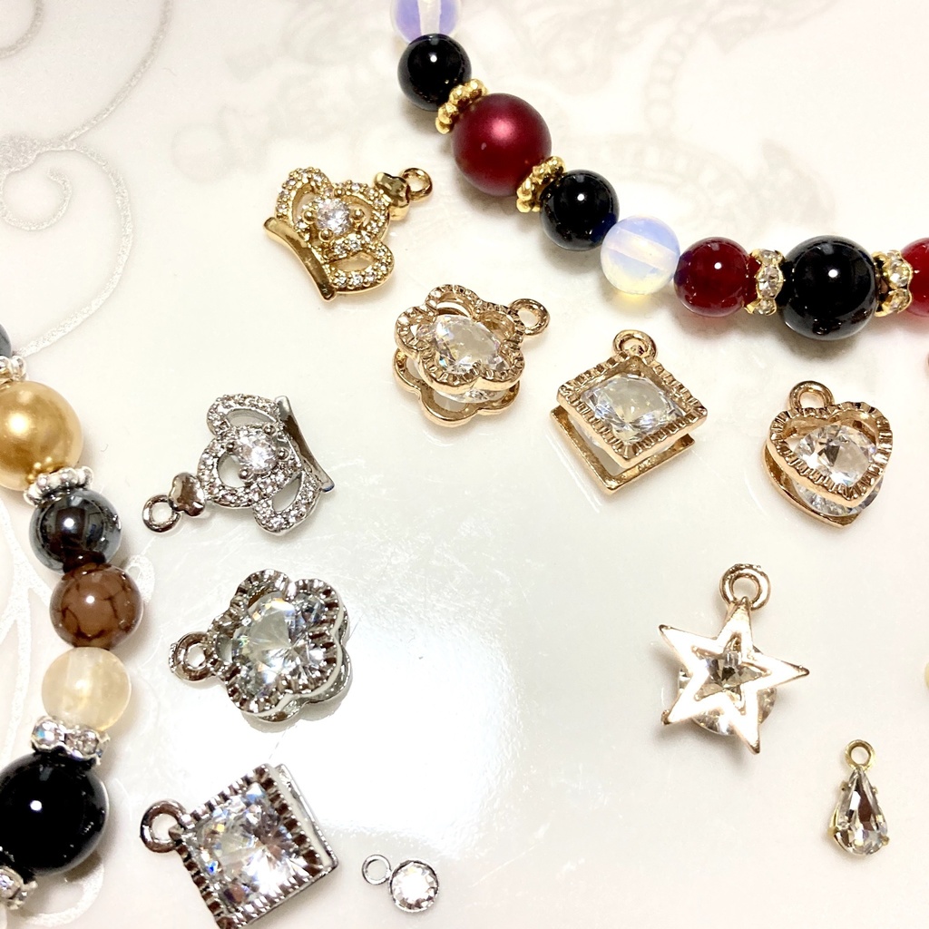 ツイステ/ ハーツラビュル寮 イメージカラー ブレスレット