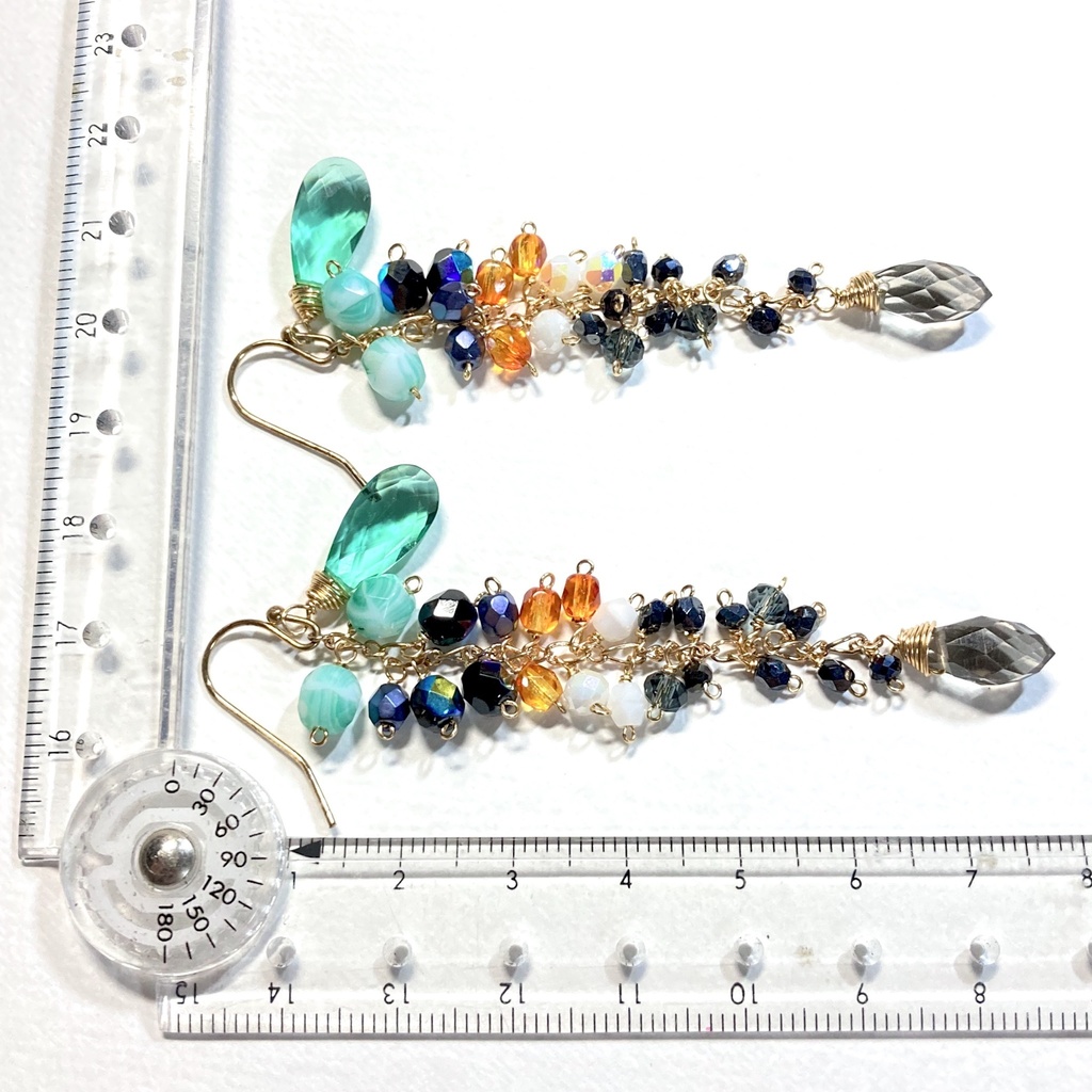 一期一振 イメージカラー クォーツとガラスのピアス/イヤリング