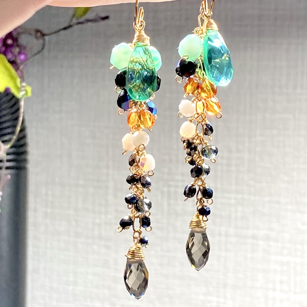 一期一振 イメージカラー クォーツとガラスのピアス/イヤリング