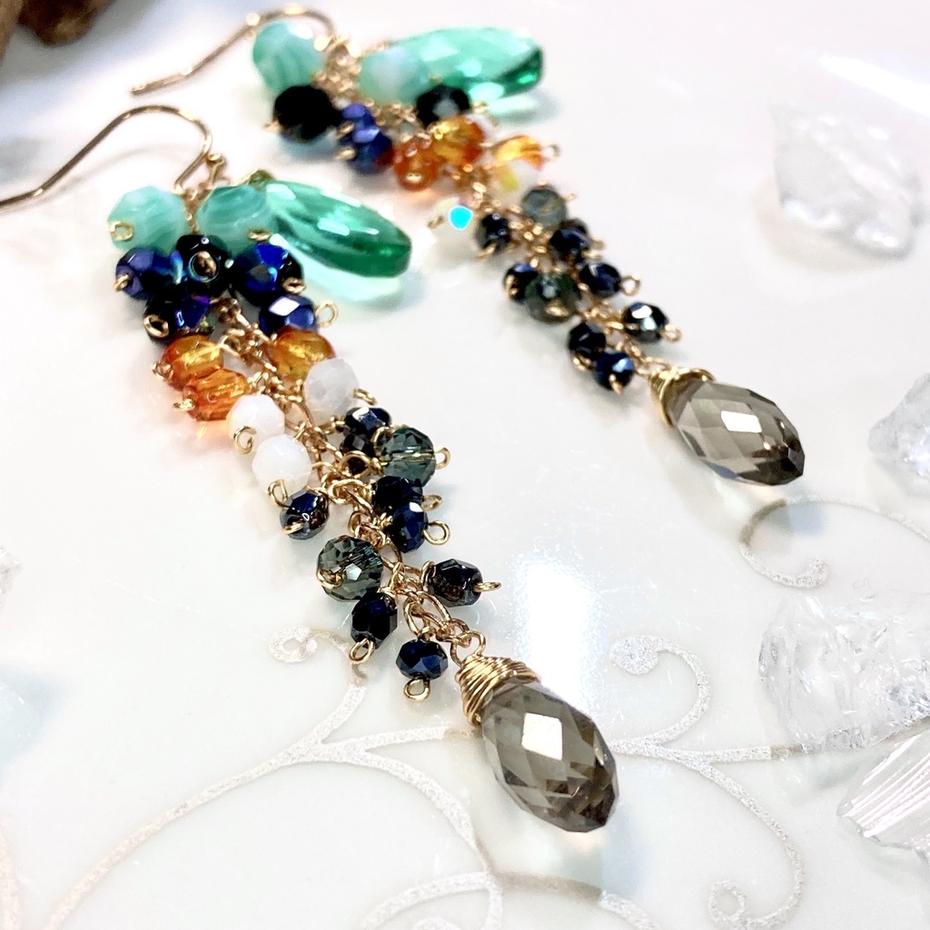 一期一振 イメージカラー クォーツとガラスのピアス/イヤリング