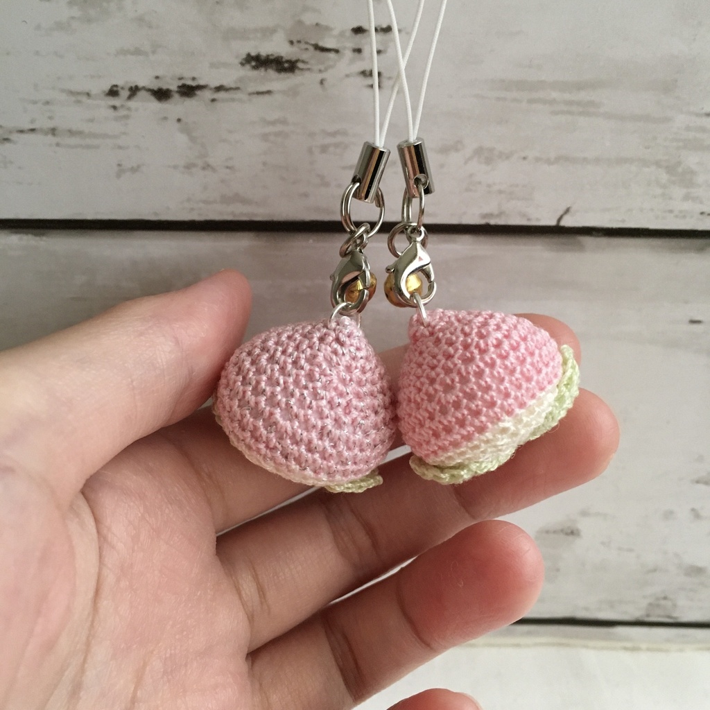 ラメあり&なし/ピンク色・桃 鈴付きストラップ