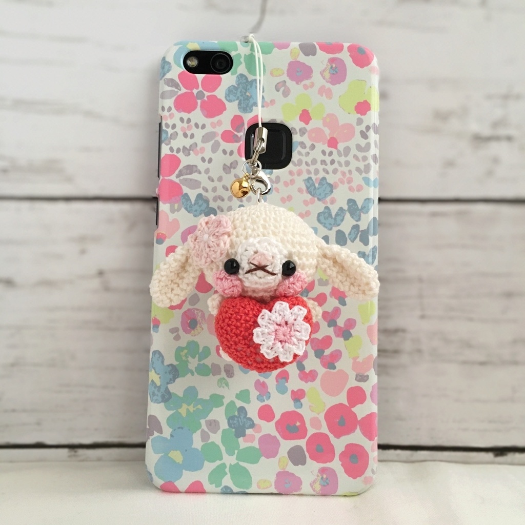 【受注生産】赤色ハート・白色ロップイヤーうさぎさん*鈴付きイヤホンジャックストラップ