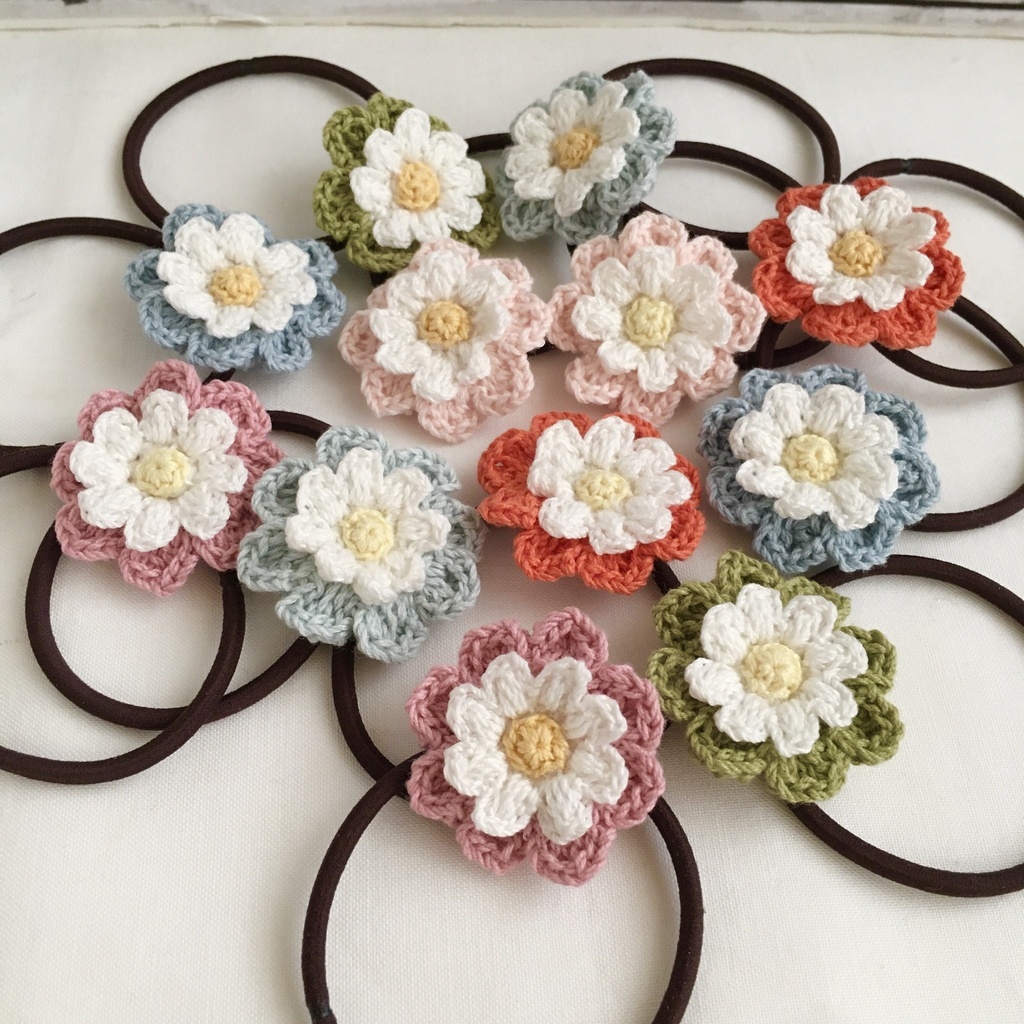 小さめサイズ 選べる コットン糸で編むナチュラル雰囲気のお花ヘアゴム Kaki Amigurumi Booth