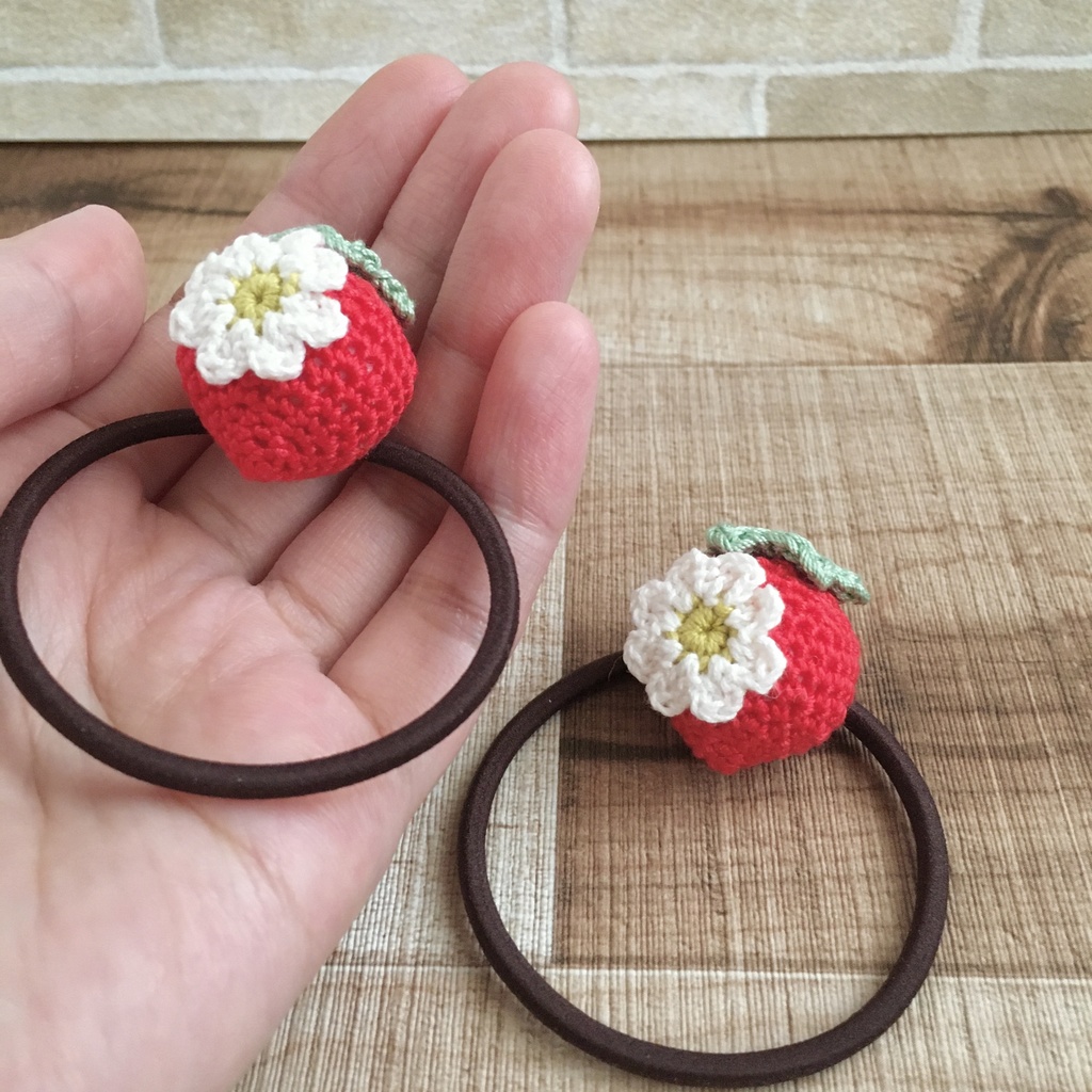 \New!/小さなお子様へ♡お孫さんへ♡ご友人様へ♡プレゼントにも\大人気!/ピンク色イチゴあみぐるみヘアゴム|一点売り