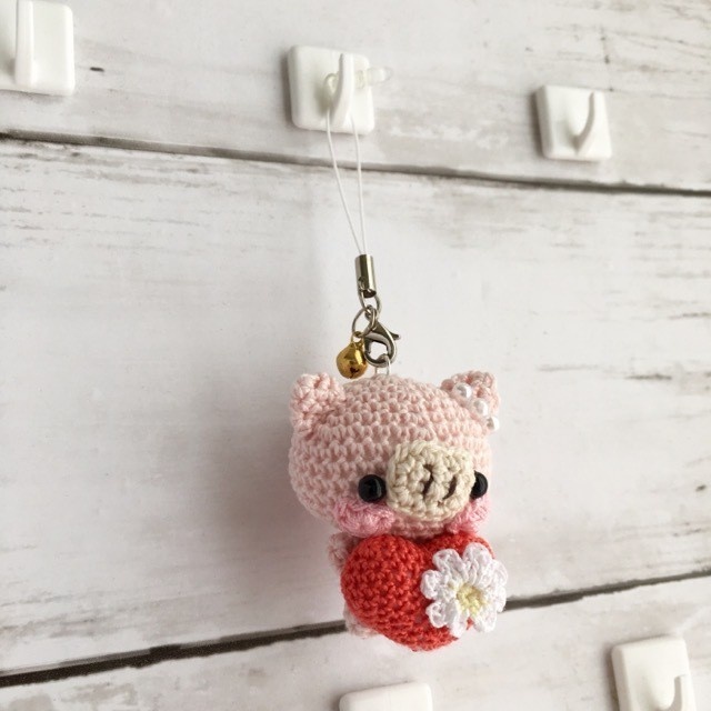 赤色ハート・淡ピンク色ブタさん*鈴付きイヤホンジャックストラップ