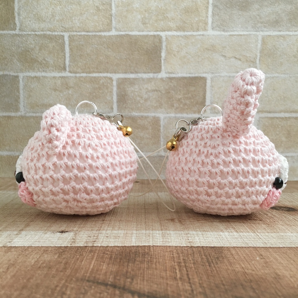 \New!/大きなお顔が持ち物の目印に最適♪淡ピンク色うさぎクマ顔【大】鈴付イヤホンジャック|ストラップ|ボールチェーン