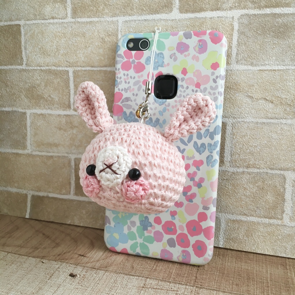 \New!/大きなお顔が持ち物の目印に最適♪淡ピンク色うさぎクマ顔【大】鈴付イヤホンジャック|ストラップ|ボールチェーン